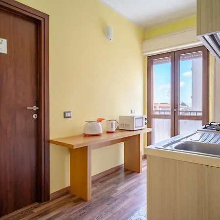 Apartment Holos *