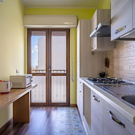 Apartment Holos *