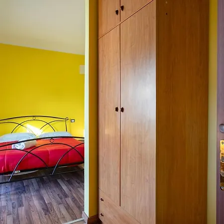 Apartment Holos *